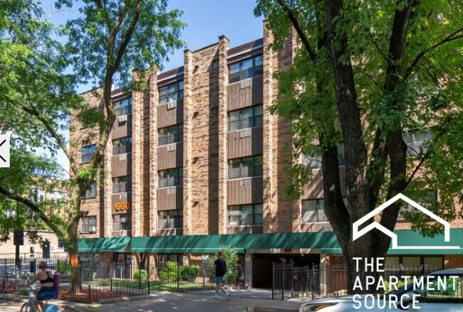 Photo - 660 W Wrightwood Ave Apartment