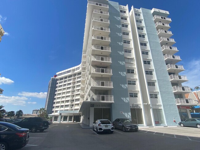 Building Photo - 1801 S Ocean Dr