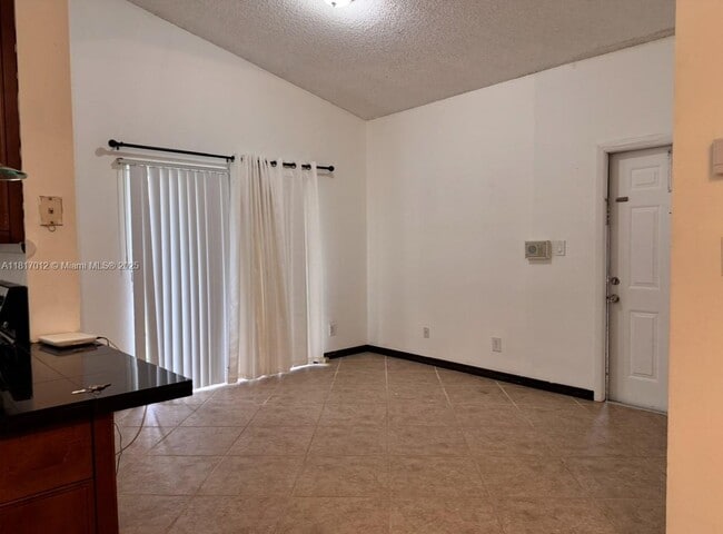 Foto del edificio - 891 Cypress Park Way