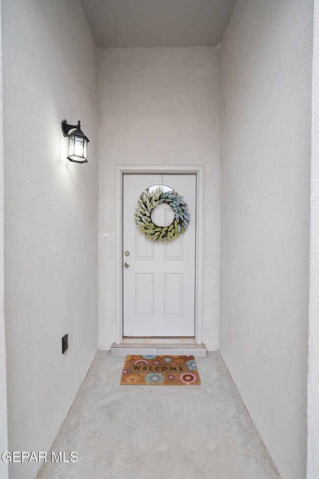 Building Photo - 720 Paseo Dulce Ave