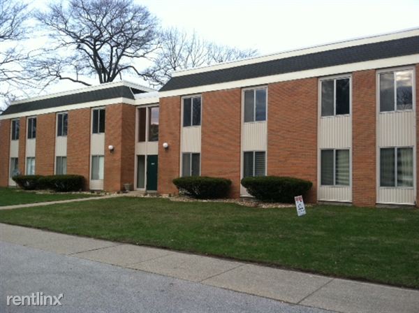 Building Photo - 925 Woodside Rd