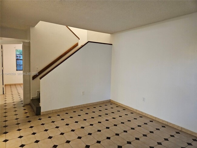 Building Photo - 510 NW 109th Ave