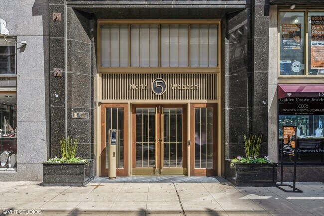 Foto del edificio - 5 N Wabash Ave