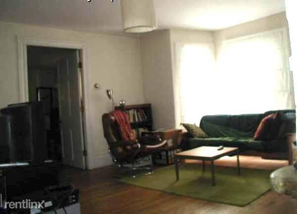 Building Photo - 3 br, 1 bath Apartment - 27 Market St