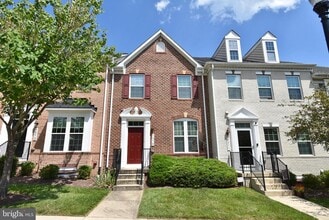 Building Photo - 7575 Willow Bottom Rd