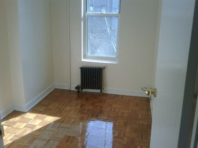 Building Photo - 450 Rockaway Pky