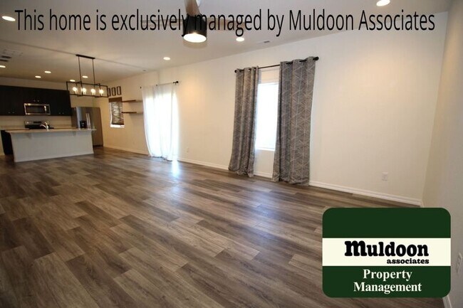 Foto del edificio - 8012 Hardwood Cir