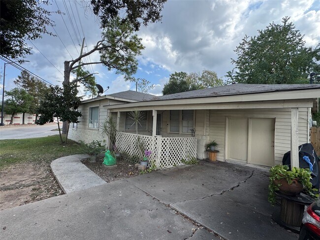 Foto del edificio - 4511 S Main St