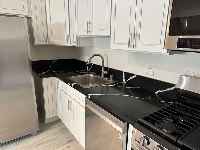 Building Photo - 23110 1/2 West Mulholland Drive