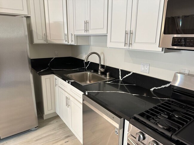 Foto del edificio - 23110 1/2 West Mulholland Drive