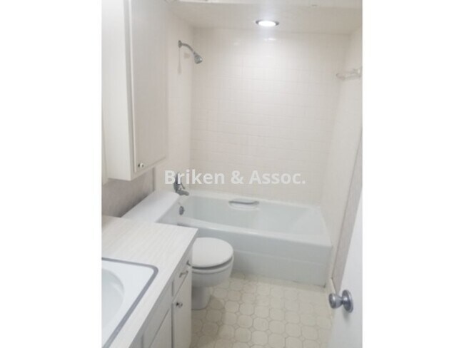 Foto del edificio - 3128 2nd Ave