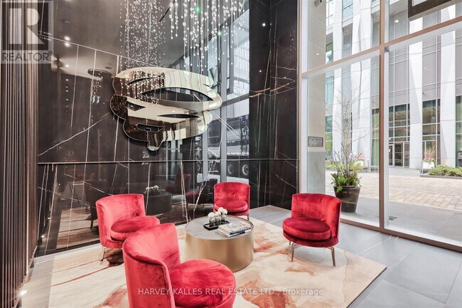 Photo du bâtiment - 11-4511 Yorkville Ave