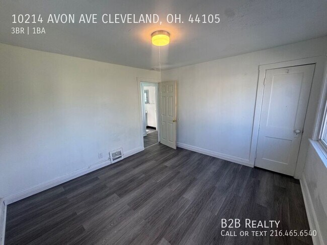 Foto del edificio - 10214 Avon Ave