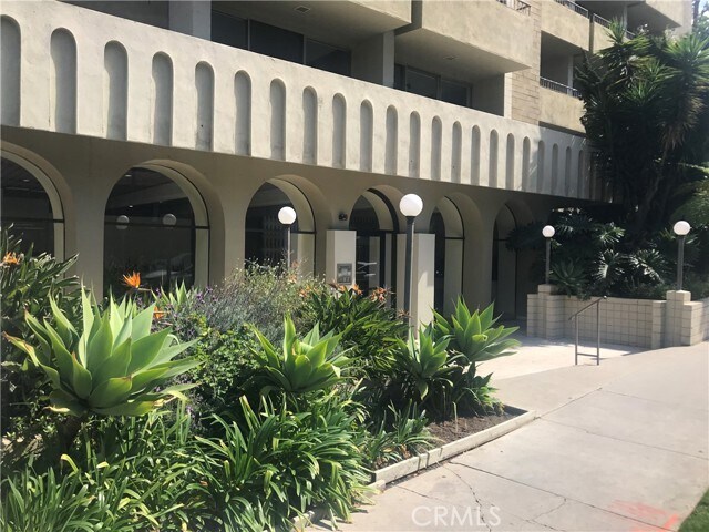 Foto principal - 1300 Midvale Ave