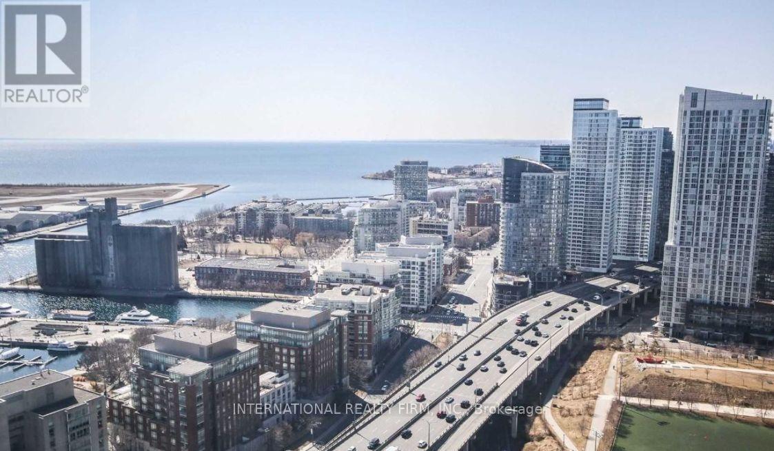 Primary Photo - 11 Brunel Ct