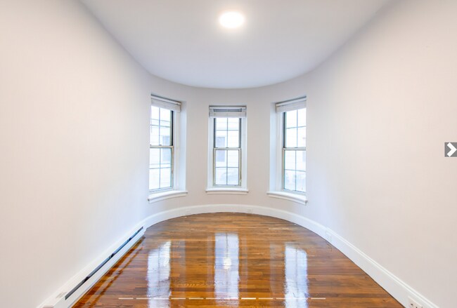 Foto del edificio - 48 Clearway St