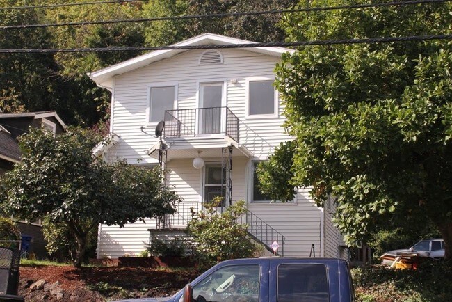 Building Photo - 5703 SW Corbett Ave