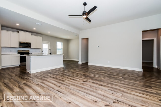 Building Photo - 2020 Atwood Dr
