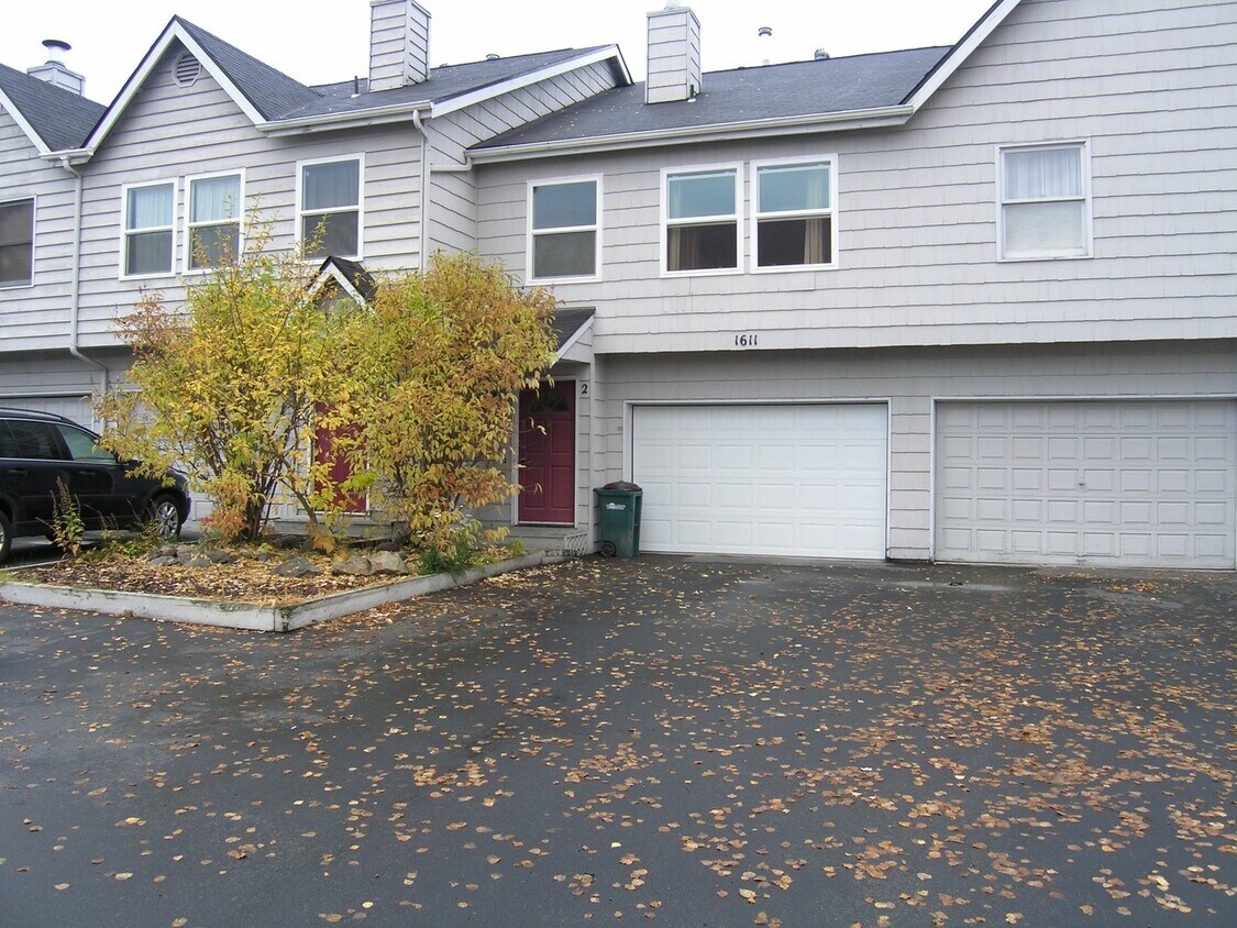 Primary Photo - 1611 Elcadore Dr