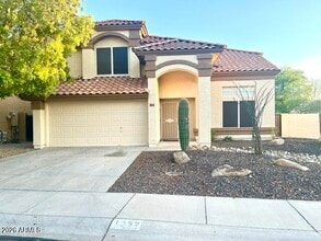 Building Photo - 1237 E Glenhaven Dr