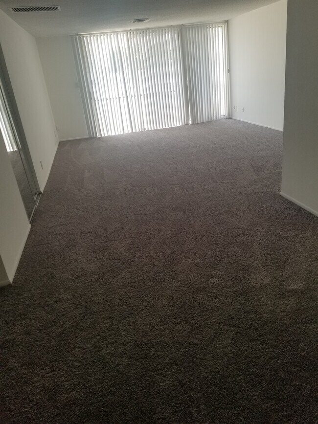Foto del edificio - 13907 Oxnard St