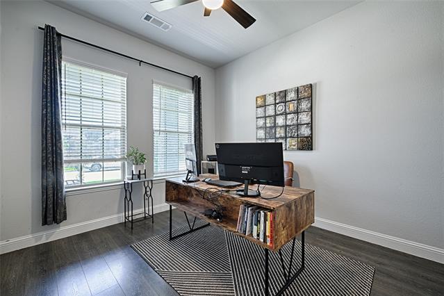 Foto del edificio - 3124 Lakeshore Dr