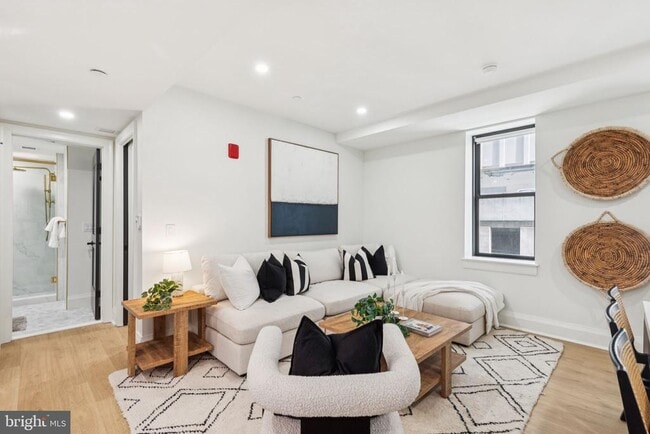 Foto del edificio - 135 S 19th St