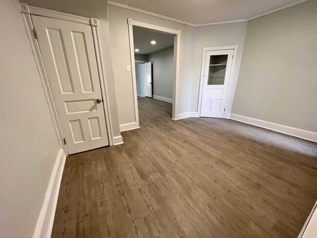 Foto del edificio - Gorgeous 3-Bedroom Townhouse in West Phila...