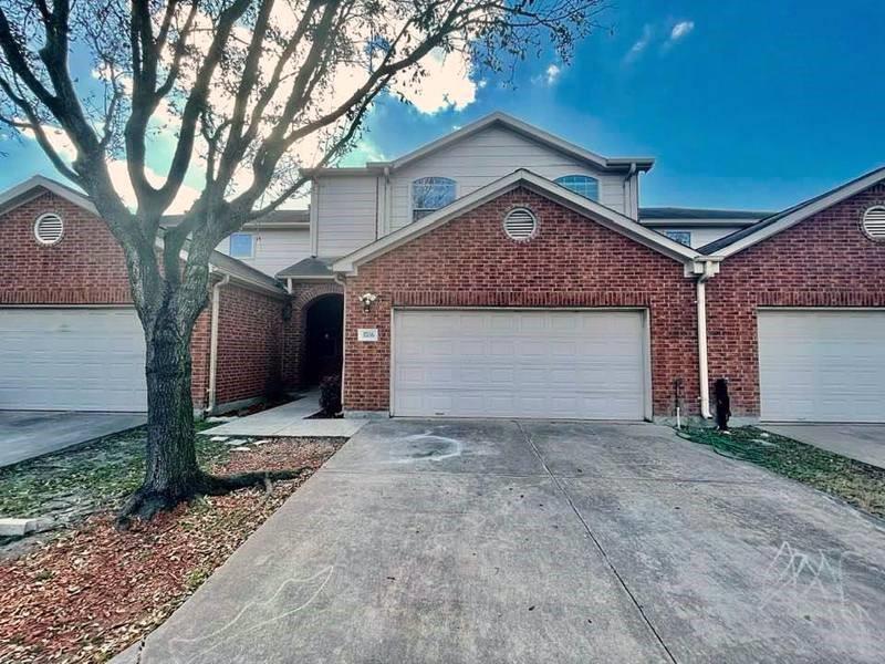 Primary Photo - 3706 E Ashford Villa Ln