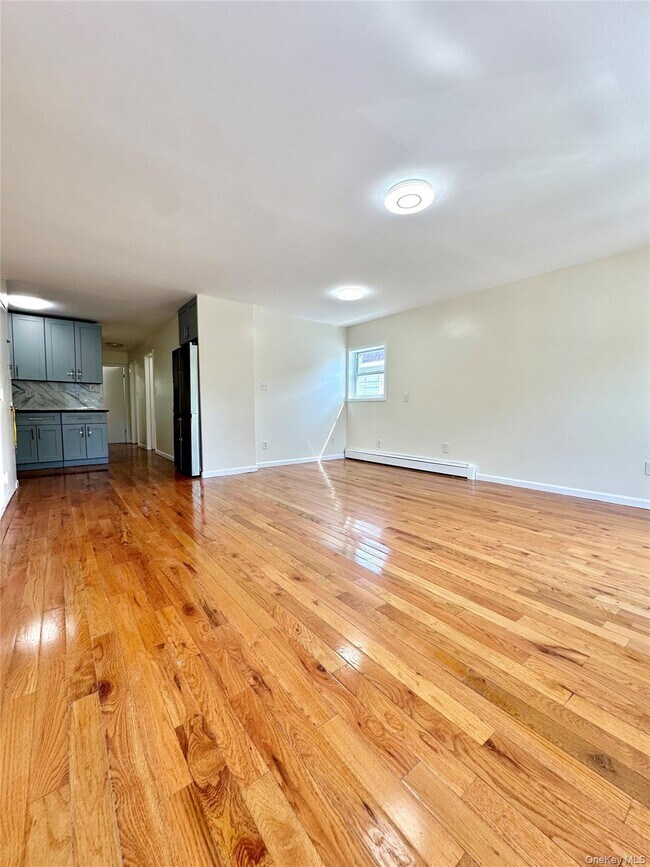 Foto del edificio - 2069 Lacombe Ave