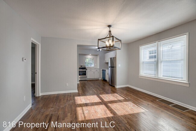 Foto del edificio - 2 br, 1 bath House - 1826 e 69th st