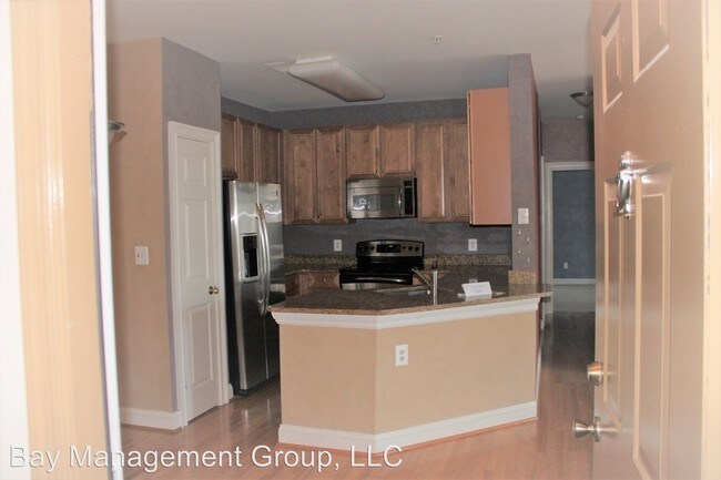 Building Photo - 2706 Gresham Way