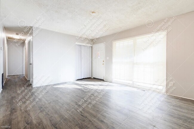 Foto del edificio - 3 br, 1.5 bath House - 4575 Ryan Rd