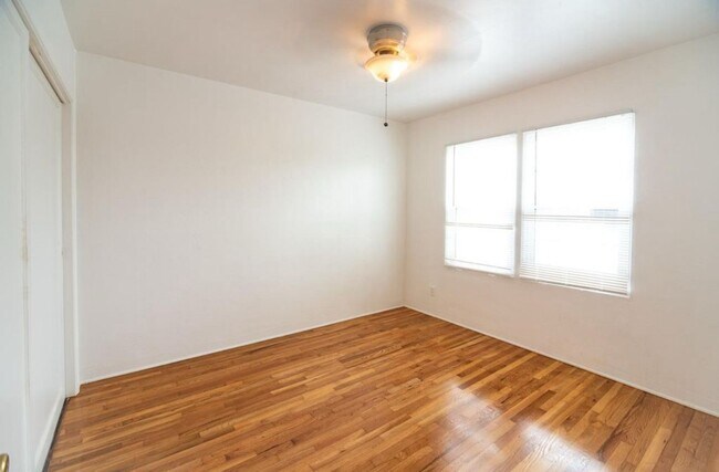 Foto del edificio - 2168 Bacon St
