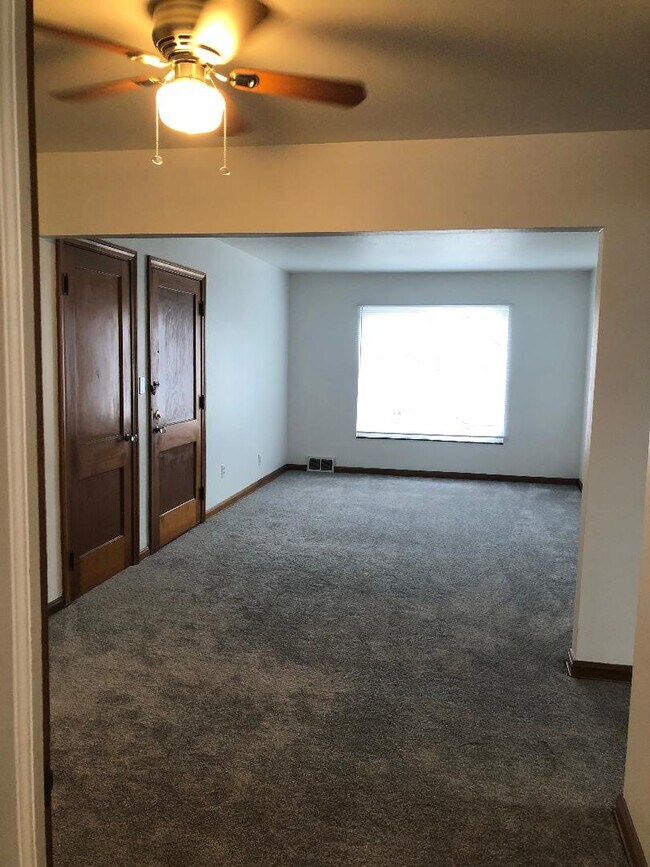Sala de estar - 2406 21st St