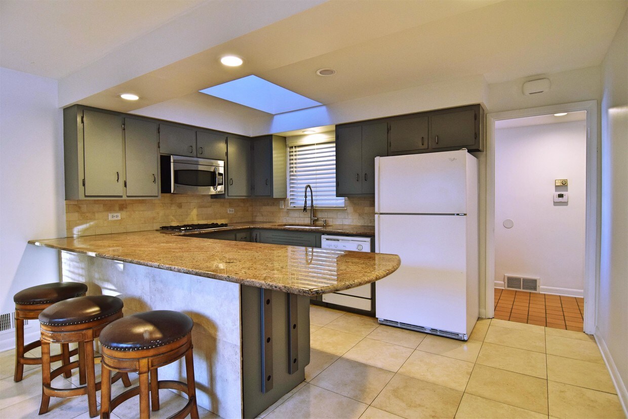 Foto principal - 8900 W 2nd Ave