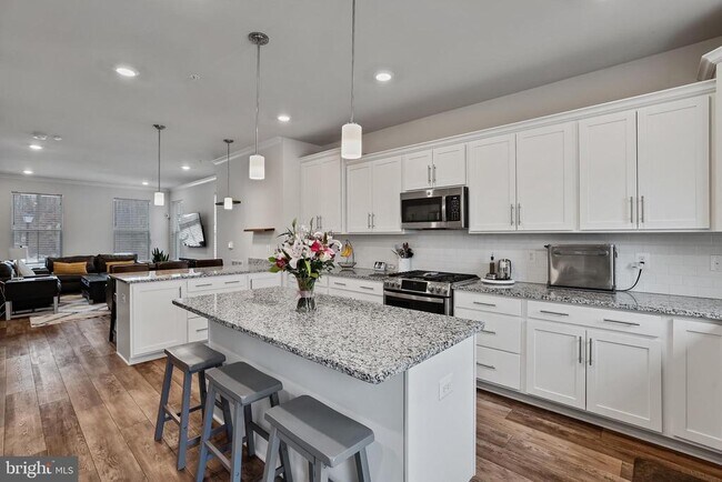 Foto del edificio - 865 Weald Way