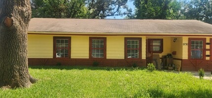 Building Photo - 5730 Pershing St