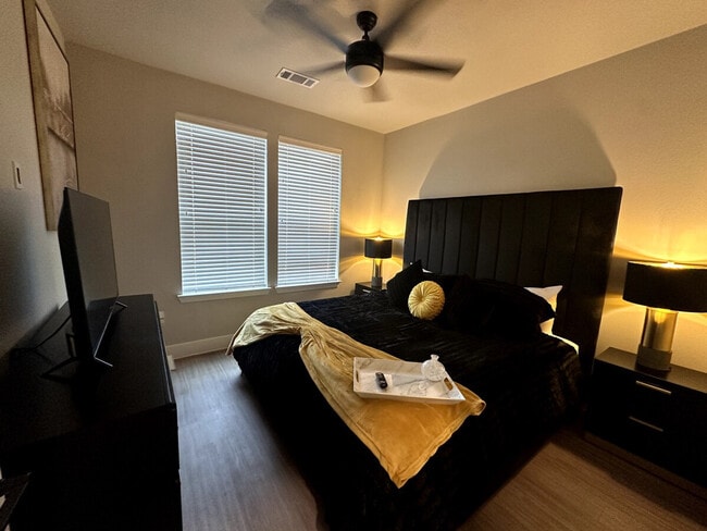 Foto del edificio - 13561 Anarosa Loop