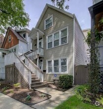 2428 W Carmen Ave