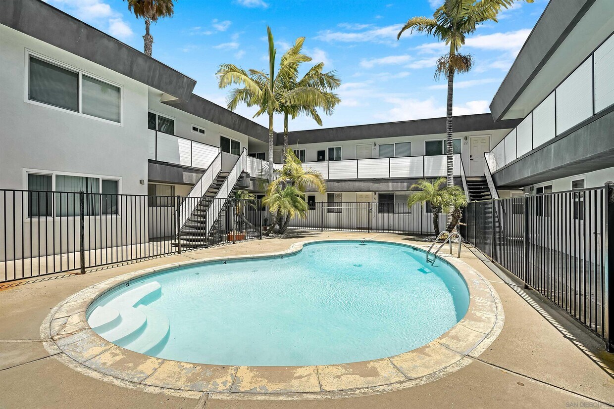 Foto principal - 2275 Grand Ave