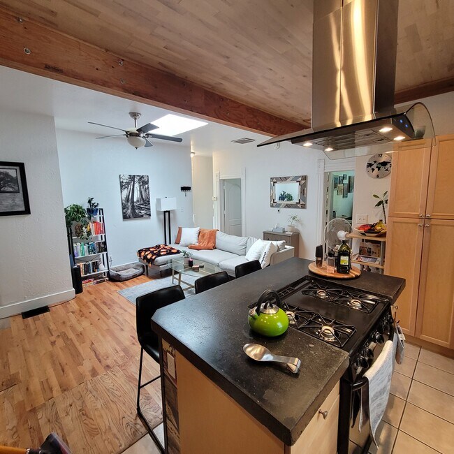 Foto del edificio - 3638 Osage St