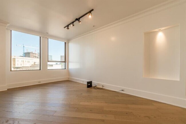 Foto del edificio - 75 Ponce De Leon Ave NE