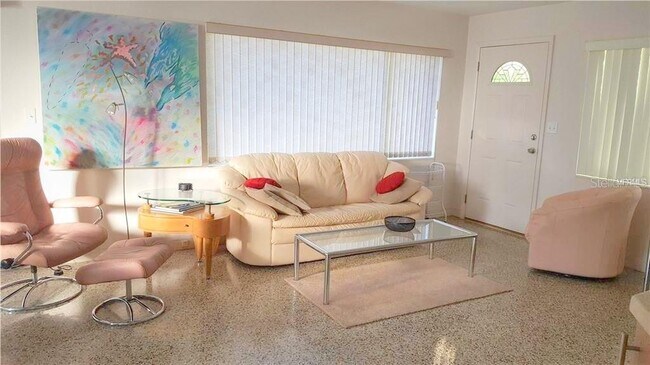 Building Photo - 14503 N Bayshore Dr