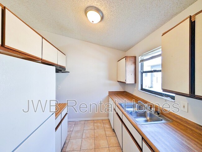 Foto del edificio - 7607 Indian Lakes Dr