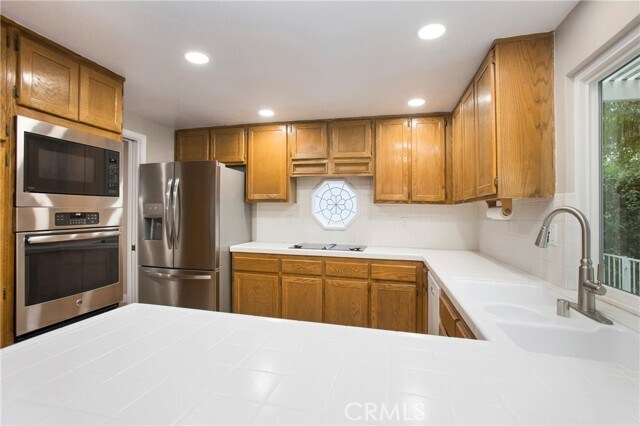 Foto del edificio - 405 Sand Canyon Way