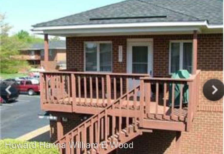 Primary Photo - 1212 Foursome Ln