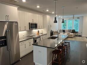Building Photo - 407 Pratt Dr SE