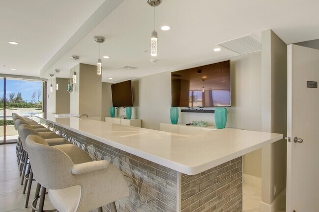 Foto del edificio - 5280 N Ocean Dr