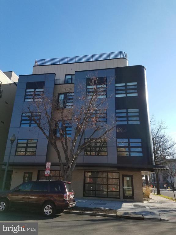Primary Photo - 1111 Orren St NE